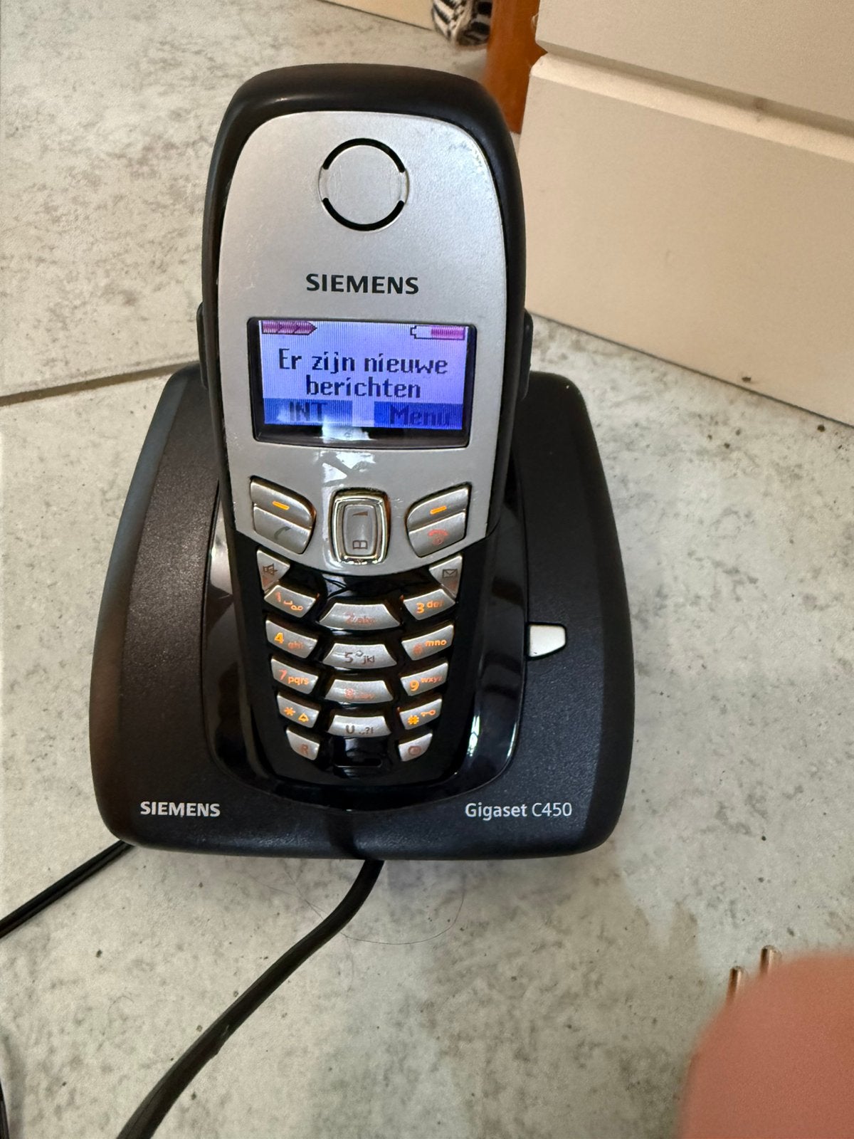 Complete telefoonset. Draadloos en vast en antwoordapparaat, Ophalen, Gebruikt