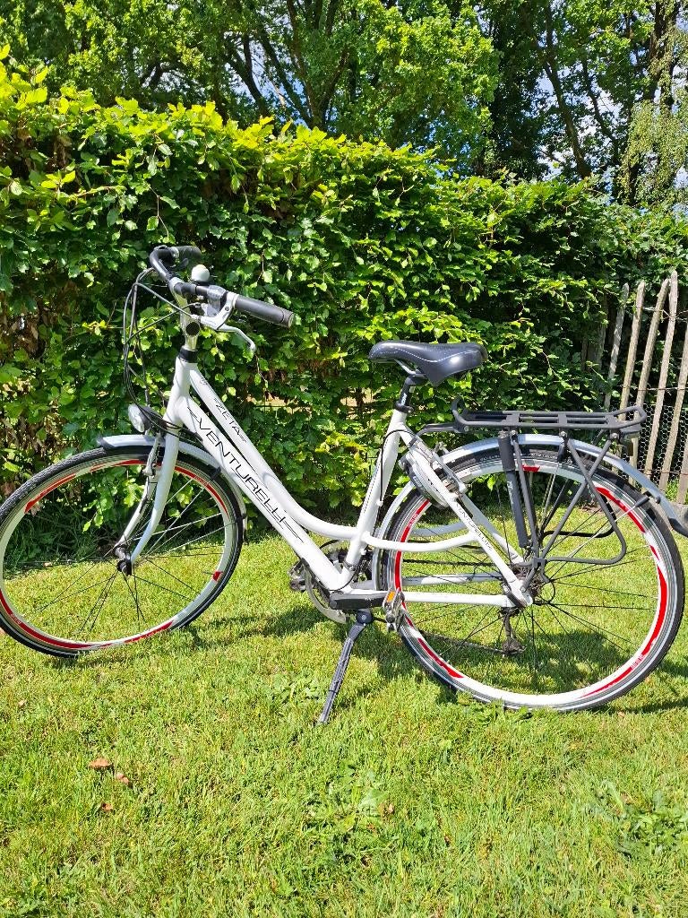Sportieve damesfiets, Fietsen en Brommers, 28 inch, Velgrem, Zo goed als nieuw, Ophalen