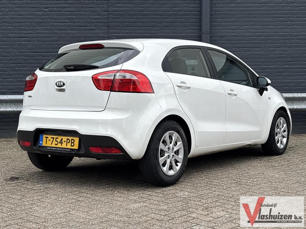 Kia Rio 1.1 CRDi BusinessLine | Climate |, Auto's, Kia, Wit, Rio, Electronic Stability Program (ESP), Stadsauto