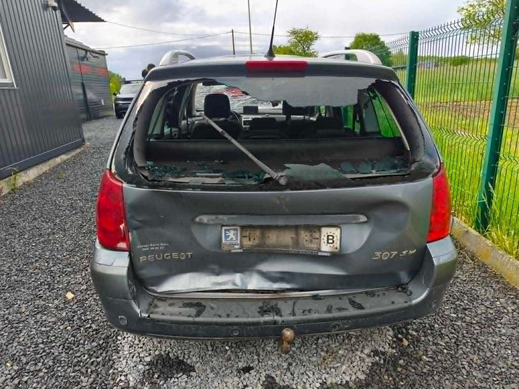 une voiture, Autos : Divers, Accessoires de voiture, Utilisé, Enlèvement