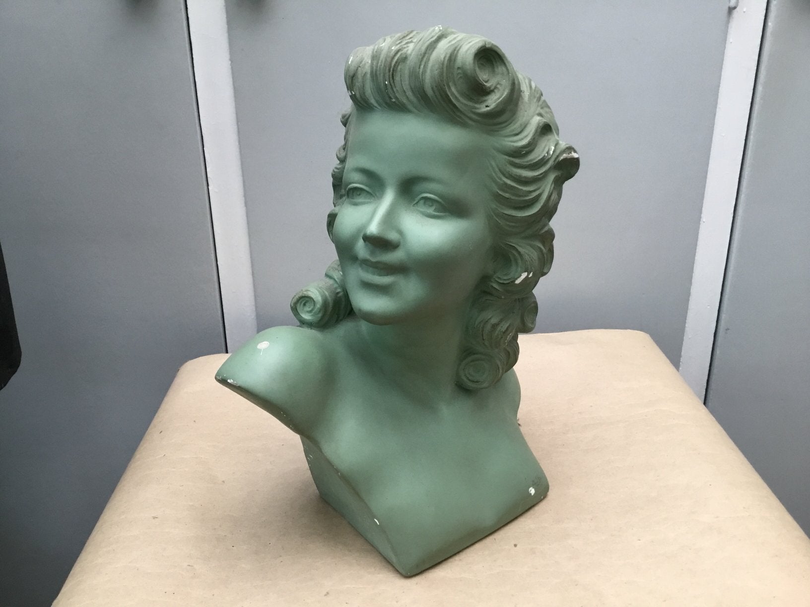 Vintage Art Deco vrouwenbuste, Art deco, Gips, Buste, Ophalen of Verzenden