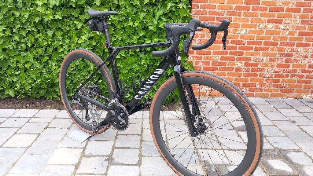 Canyon Endurance CF Di2, 28 inch, Carbon, Zo goed als nieuw, Meer dan 20 versnellingen