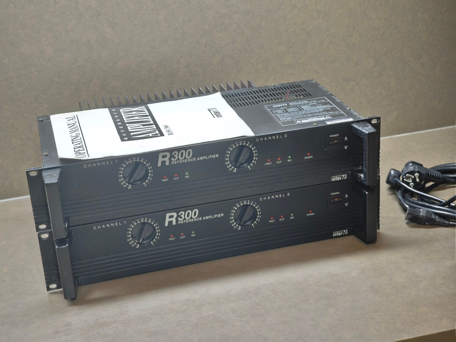 2 x Inter m300, Enlèvement ou Envoi