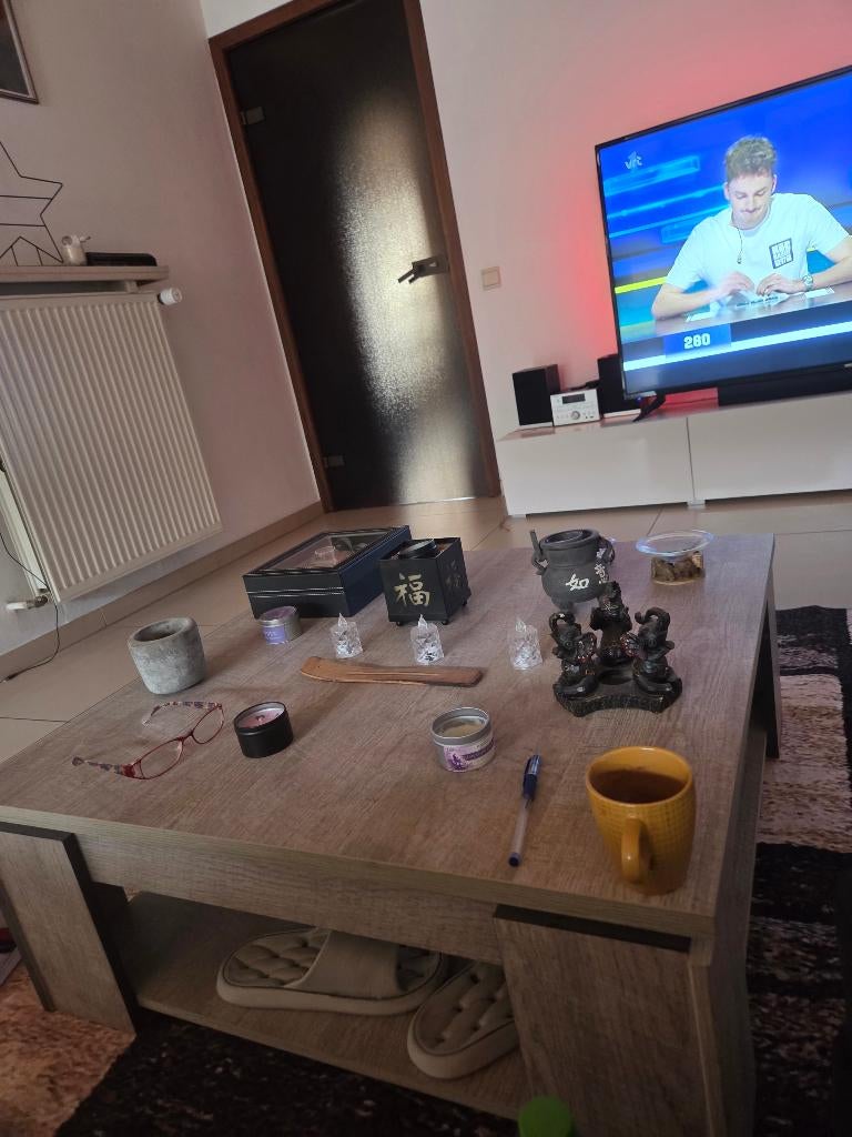 Salontafel  te koop in echt hout, Maison & Meubles, Tables | Tables de salon, 100 à 150 cm, Carré, 100 à 150 cm, Enlèvement