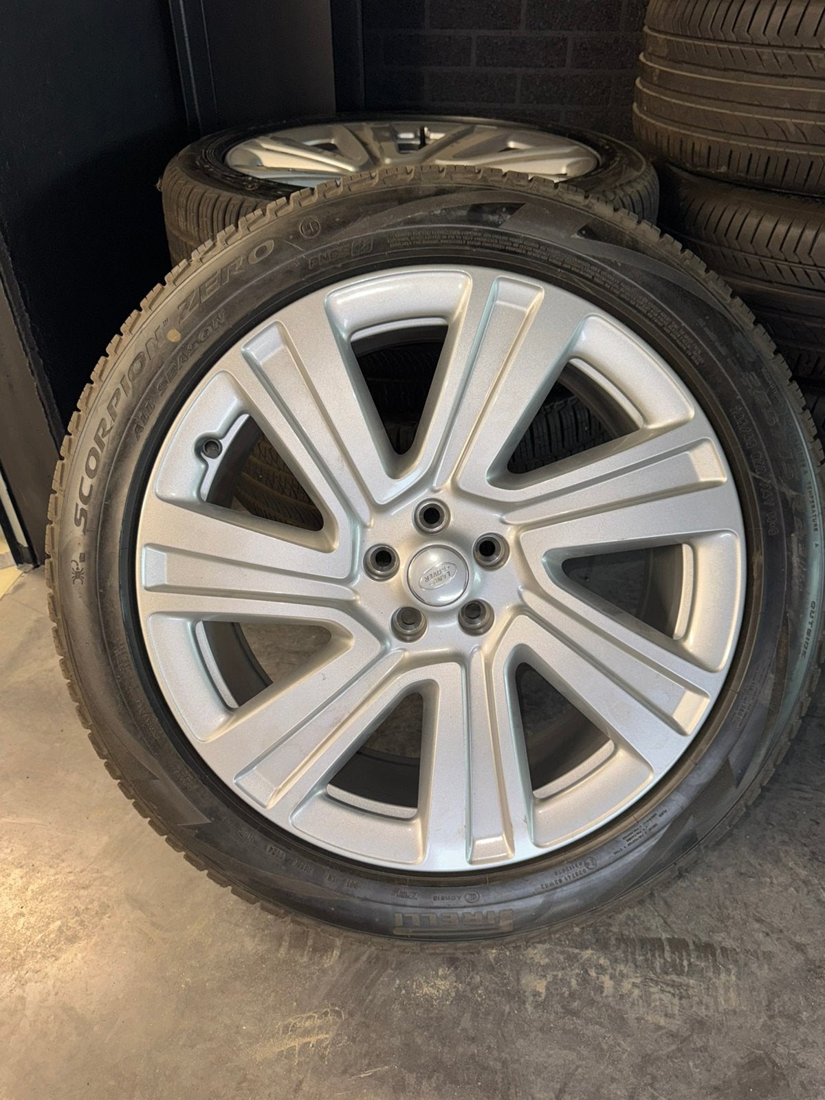 Roues de 22 pouces pour Range Rover avec pneus Pirelli, Enlèvement, Rover