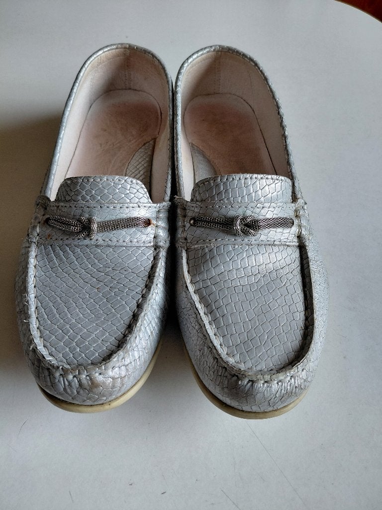 Zilverkleurige mocassins, maat 41, Gris, Enlèvement ou Envoi, Porté, Sabots