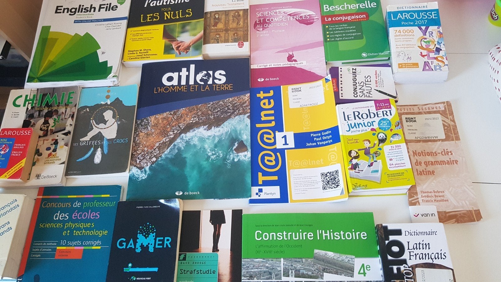 livres et manuels scolaires, Enlèvement