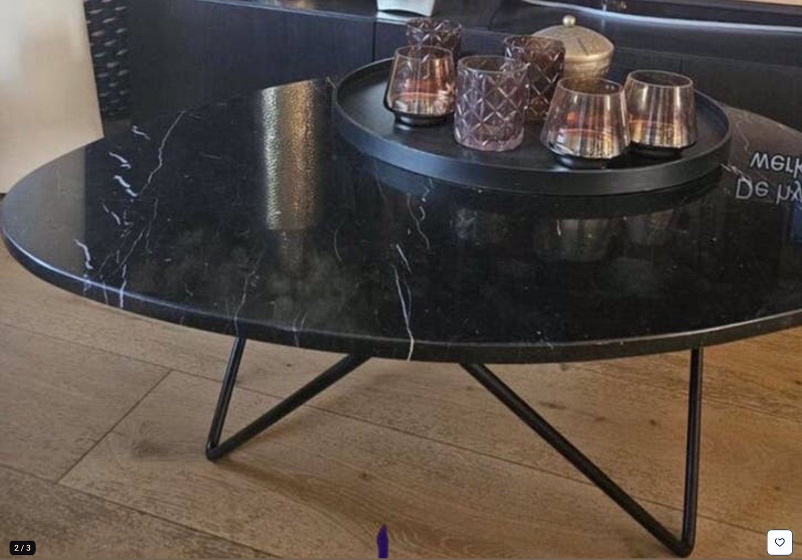 Stijlvolle salontafel met een zwart marmeren blad, Huis en Inrichting, Tafels | Salontafels, Ophalen, Zo goed als nieuw
