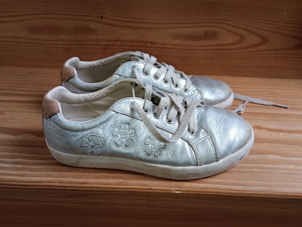 CLARKS basket fille (argenté) - pointure 32, Ophalen, Gebruikt, Meisje