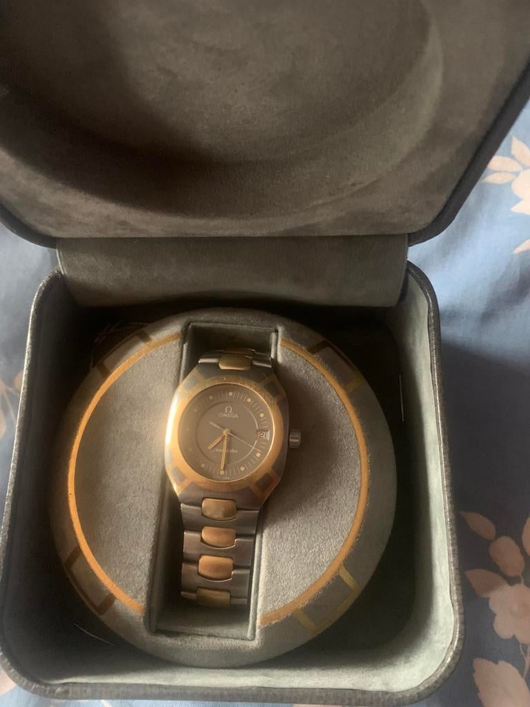 Omega, Enlèvement, Or, Omega