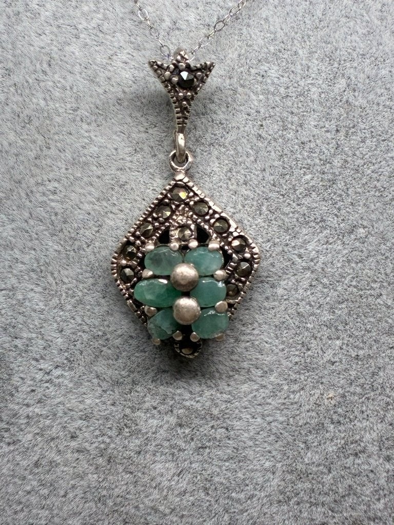 Zilver 925 Ketting Hanger met Smaragd Steenjes, Ophalen of Verzenden, Nieuw, Grijs, Zilver