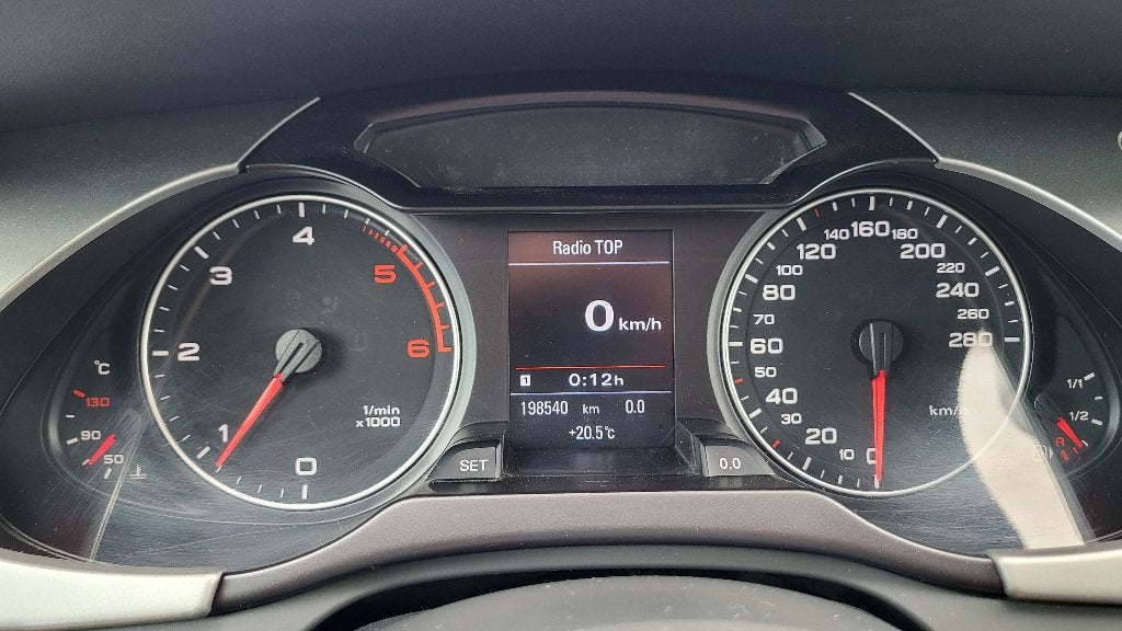 Audi A4 2.0 TDI Euro 5 van 2010 Full Opties TOP STAAT, Auto's, Voorwielaandrijving, Euro 5, Zwart, 4 cilinders