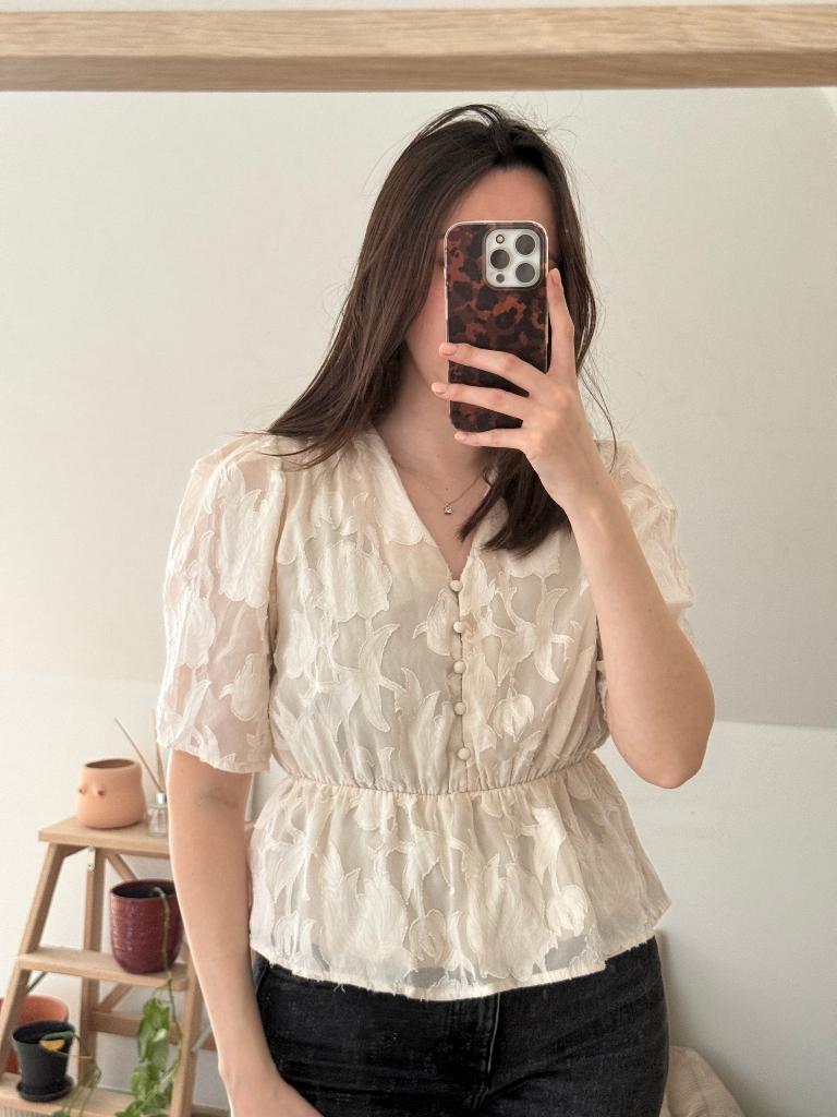 Blouse écrue brodée fleurs style bohème chic – Pigalle XS, Kleding | Dames, Blouses en Tunieken, Beige, Pigalle, Ophalen of Verzenden