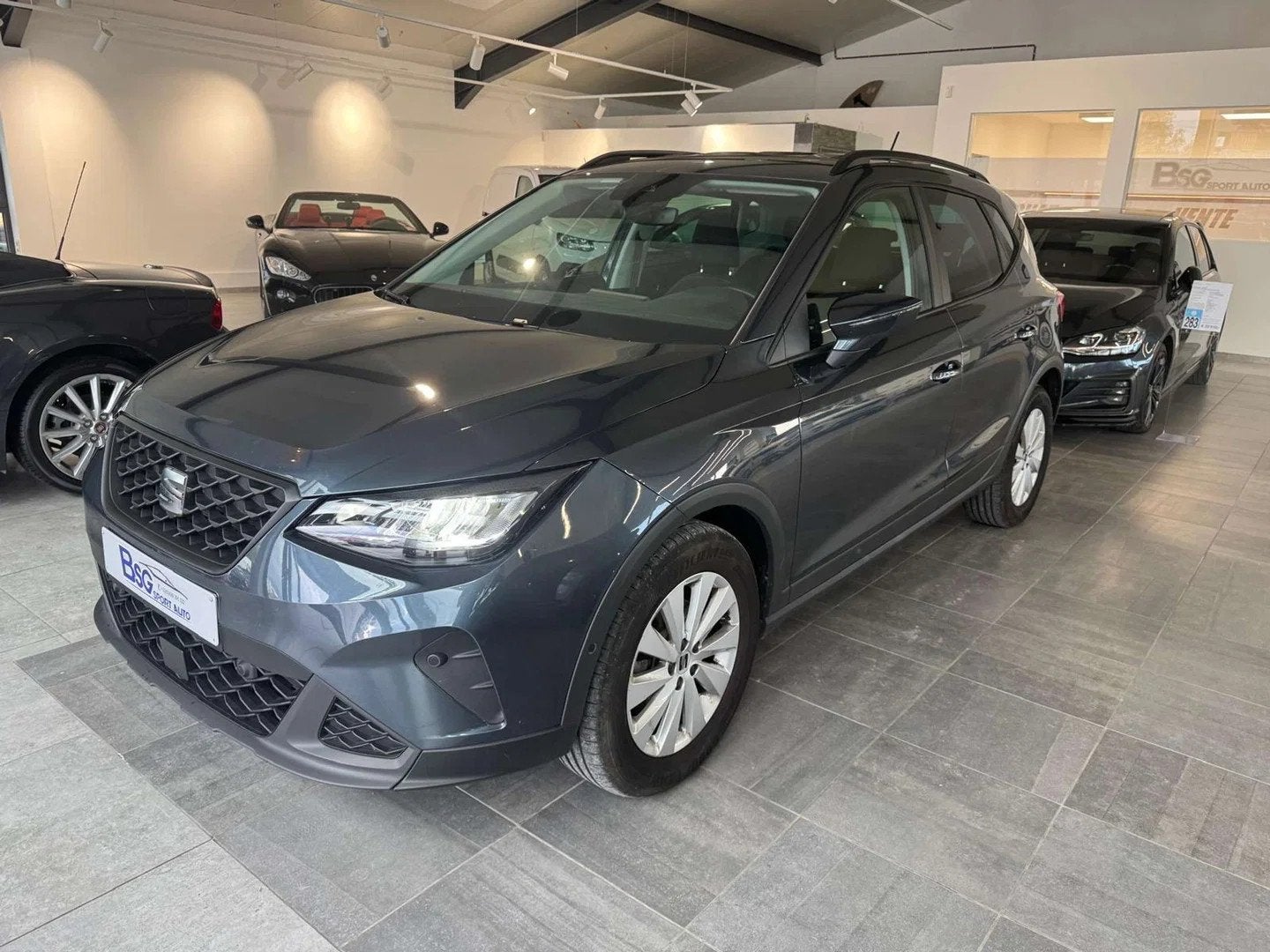 SEAT Arona 1.0 TSI DSG*CARPLAY*CAMERA*LED*COCKPIT*EURO 6e, Auto's, Automaat, Stof, Gebruikt, 116 pk