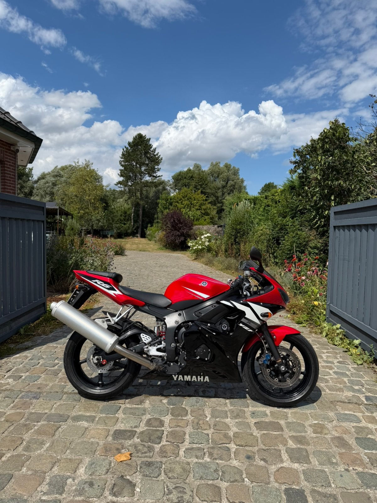 Yamaha YZF-R6 *Vivid Cocktail Red* @AelbrechtMotors, Motoren, Motoren | Yamaha, Bedrijf
