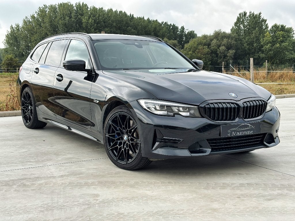 BMW 330e - 2022 - 126.406km - * PANO * 360 CAMERA * HUD *, Autos, Cuir, 215 kW, Euro 6, Entreprise