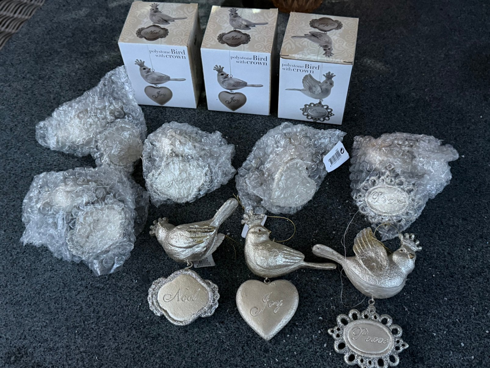 Nampook 8 st nieuwe , polystone vogeltjes met kroon, Ophalen of Verzenden, Nieuw