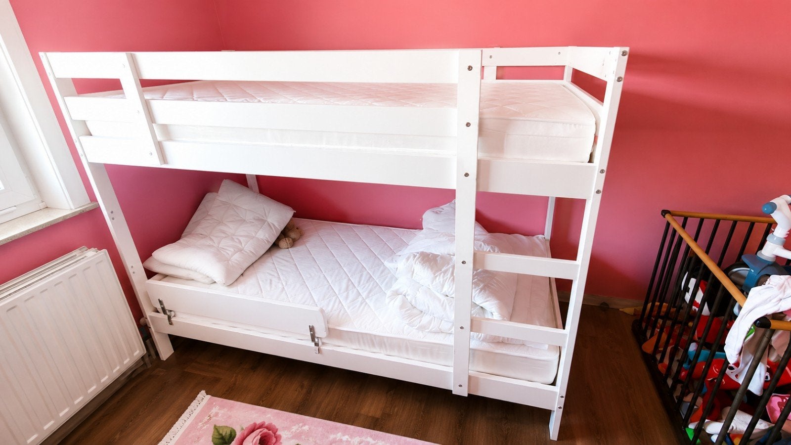 Stapelbed voor kinderen 90x200 cm van Massief Hout — Inclusi, Kinderen en Baby's, Ophalen, Zo goed als nieuw, Stapelbed