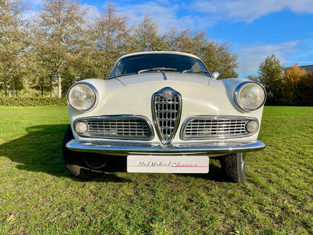 Alfa Romeo Giulia Sprint 1600, foto 7