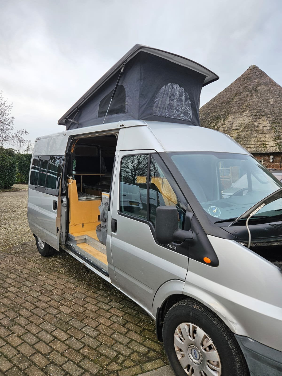 Ford Camper 2005 met net 145000 km, Particulier, Standkachel, Ford