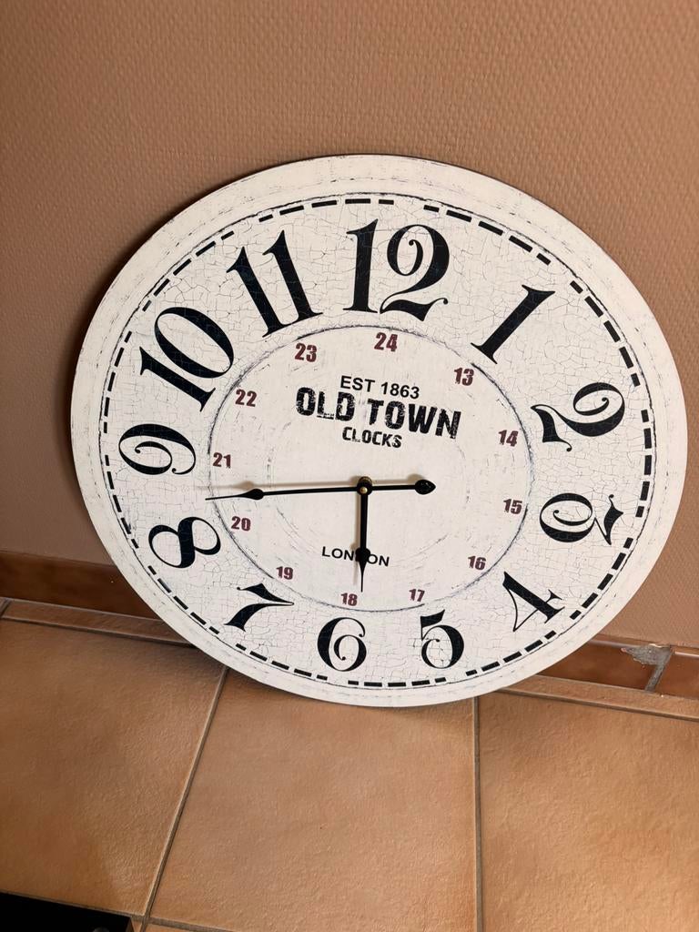 Houten wandklok 60cm, Huis en Inrichting, Woonaccessoires | Klokken, Ophalen, Zo goed als nieuw, Wandklok