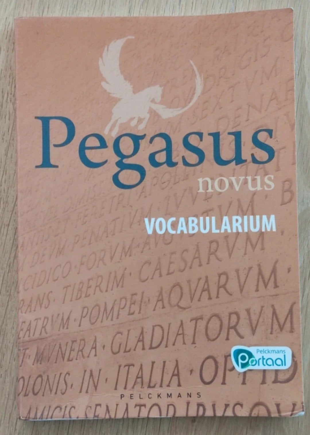Pegasus Novus vocabularium Latijn, Ophalen, Latijn