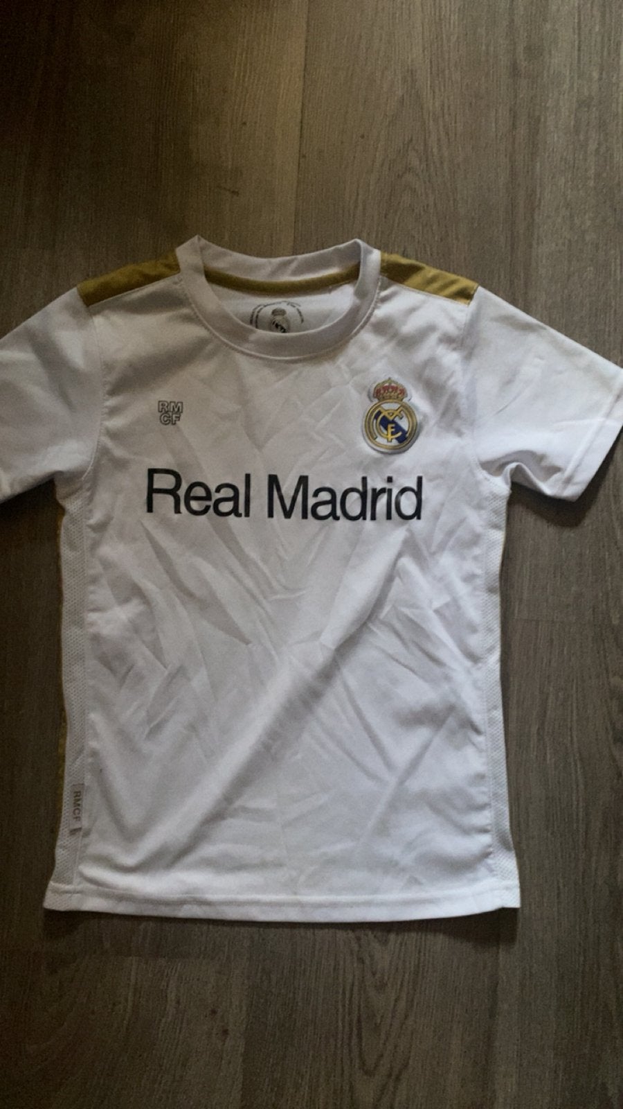 Maillot du Real Madrid, Enlèvement ou Envoi, Comme neuf, Garçon, Chemise ou À manches longues