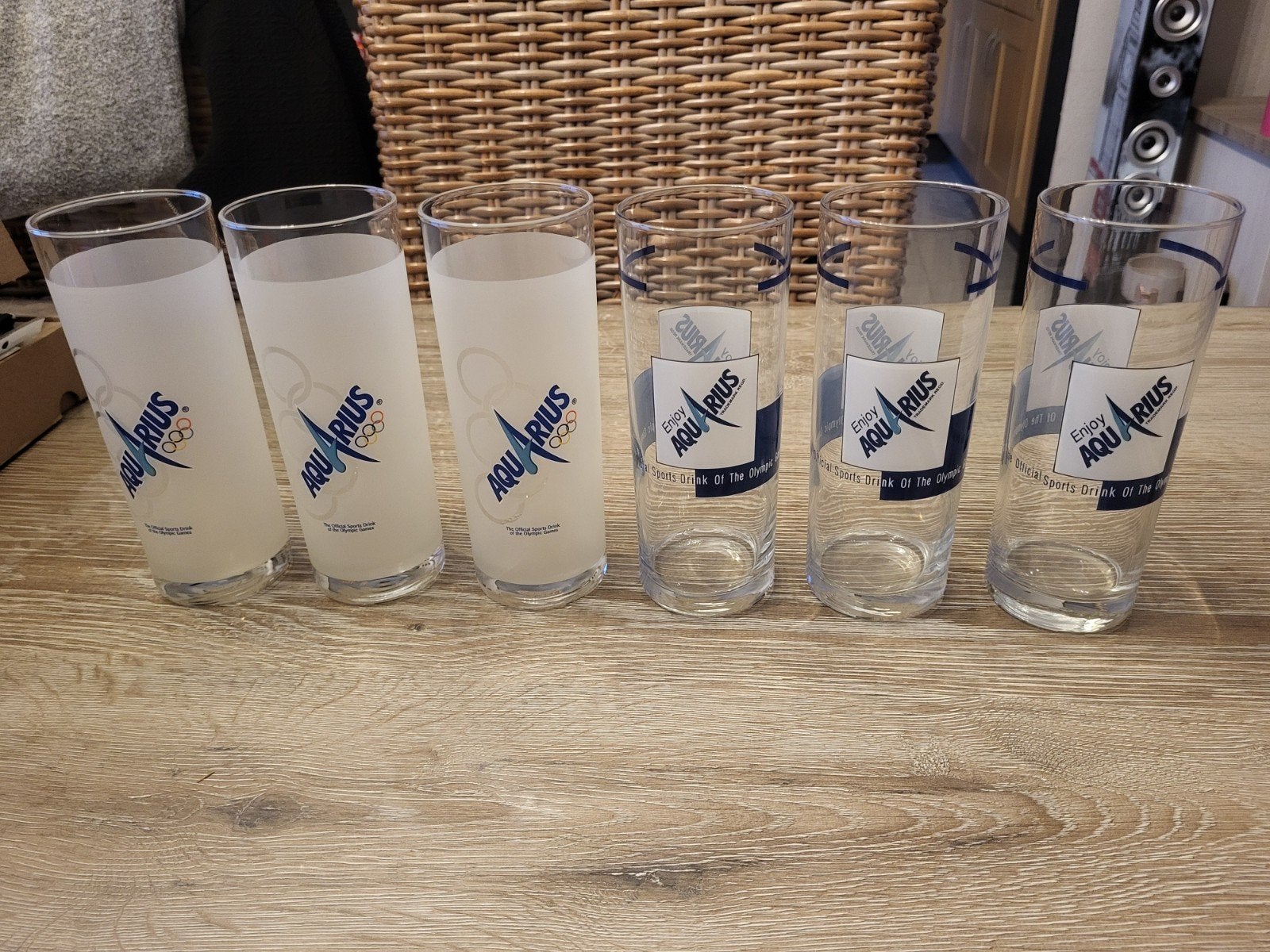 Grands verres Aquarius, Collections, Verres & Petits Verres, Enlèvement, Comme neuf, Verre à soda