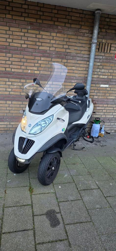 Piaggio mp3 300cc LT auto rijbewijs  met wat werk, Motoren, Particulier