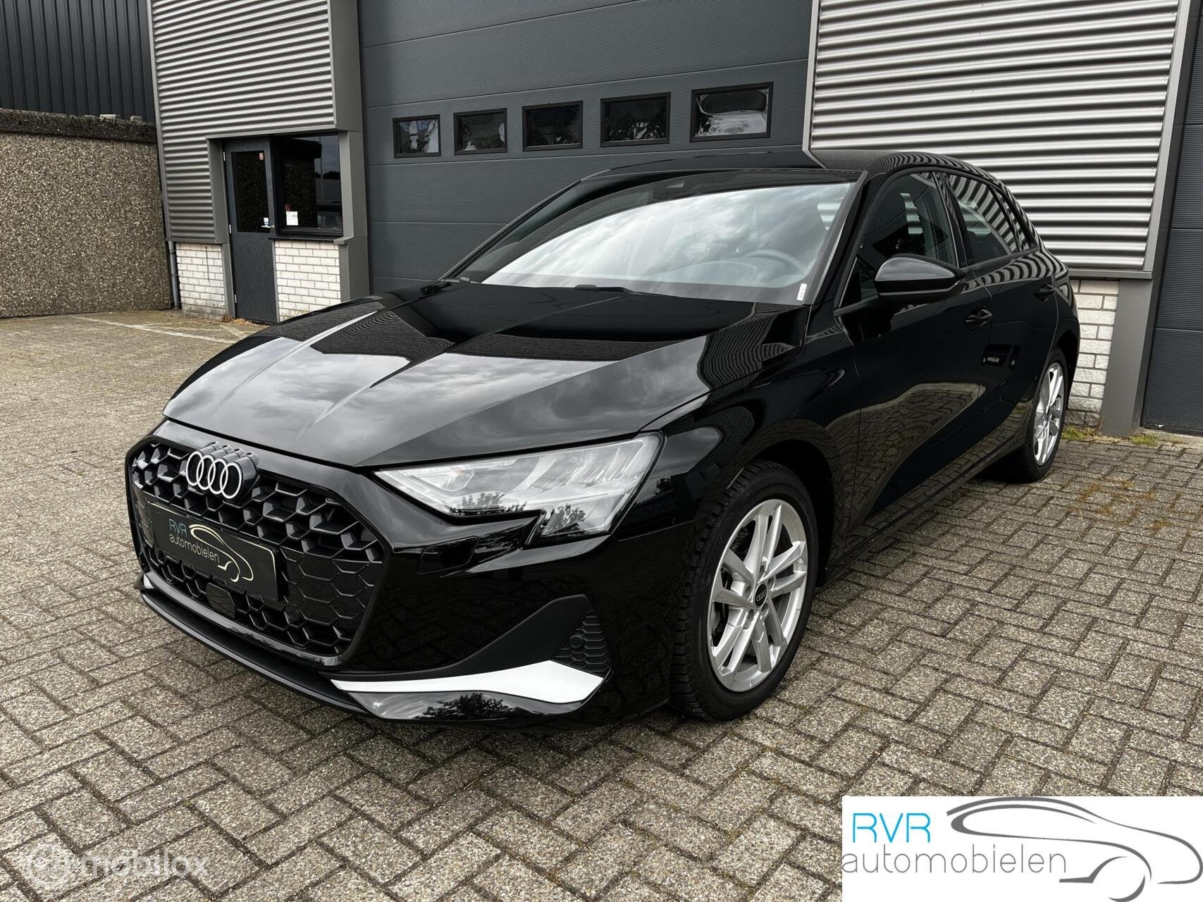 Audi A3 Sportback 35 TFSI Advanced edition, 110 kW, Carnet d'entretien, Noir, 5 portes