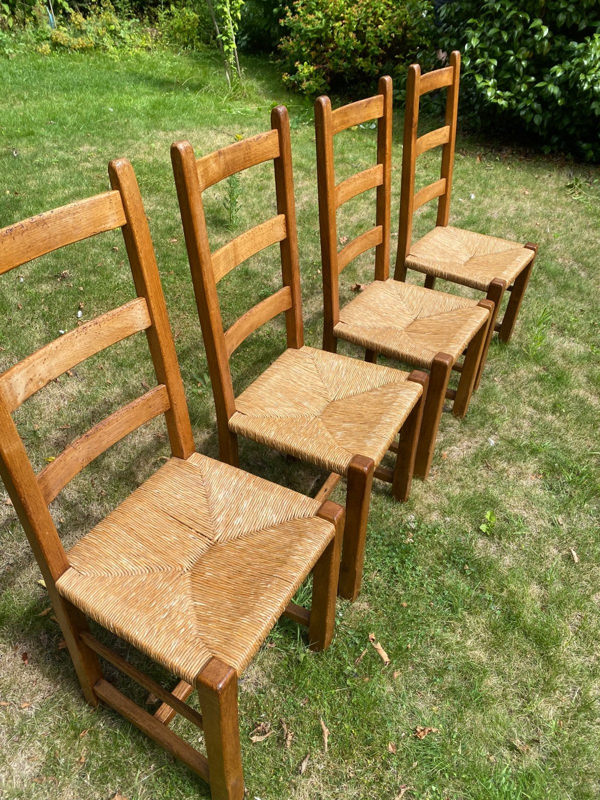 4 chaises en chêne avec passepoil, Enlèvement