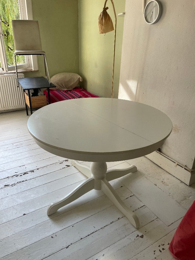 Table ronde extensible IKEA ROSENTORP blanche, Maison & Meubles, Tables | Tables à manger, 150 à 200 cm, Cinq personnes ou plus