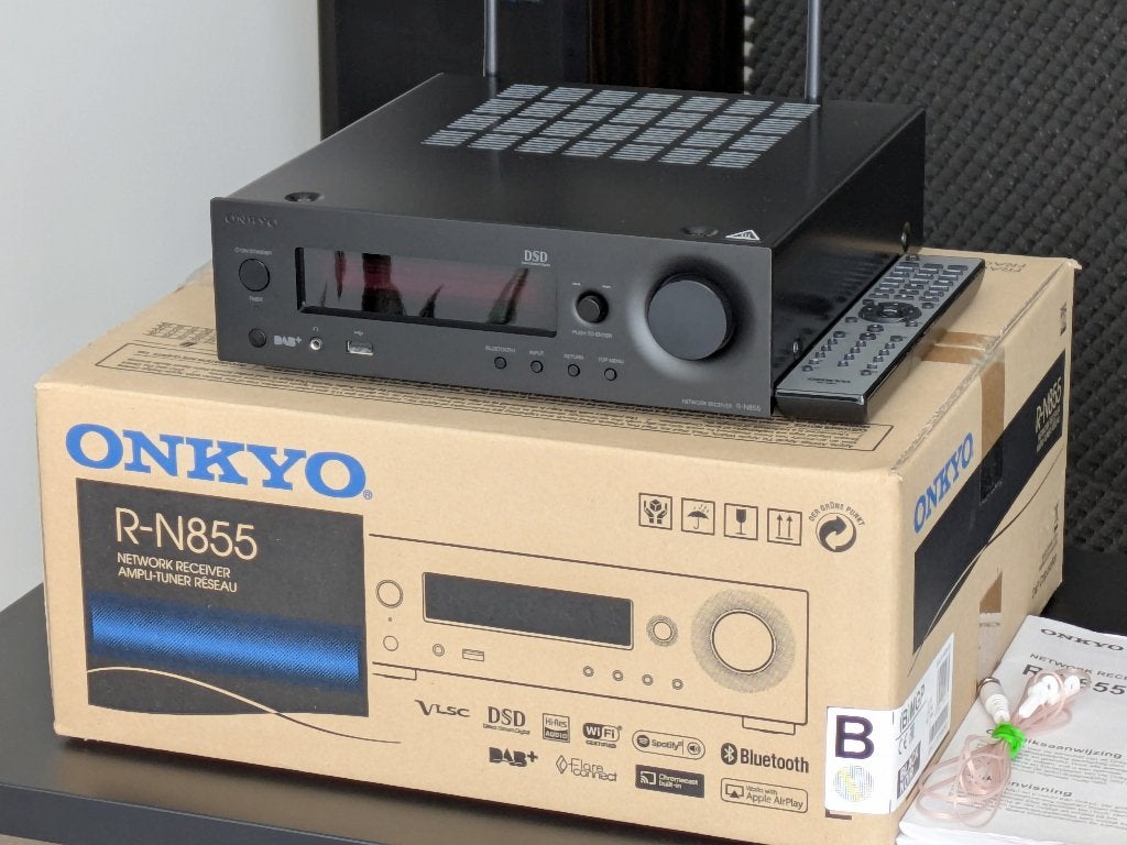 Onkyo R-N855, stereo netwerkreceiver | DAB+, AirPlay, phono, Ophalen of Verzenden, Zo goed als nieuw, 60 tot 120 watt, Stereo