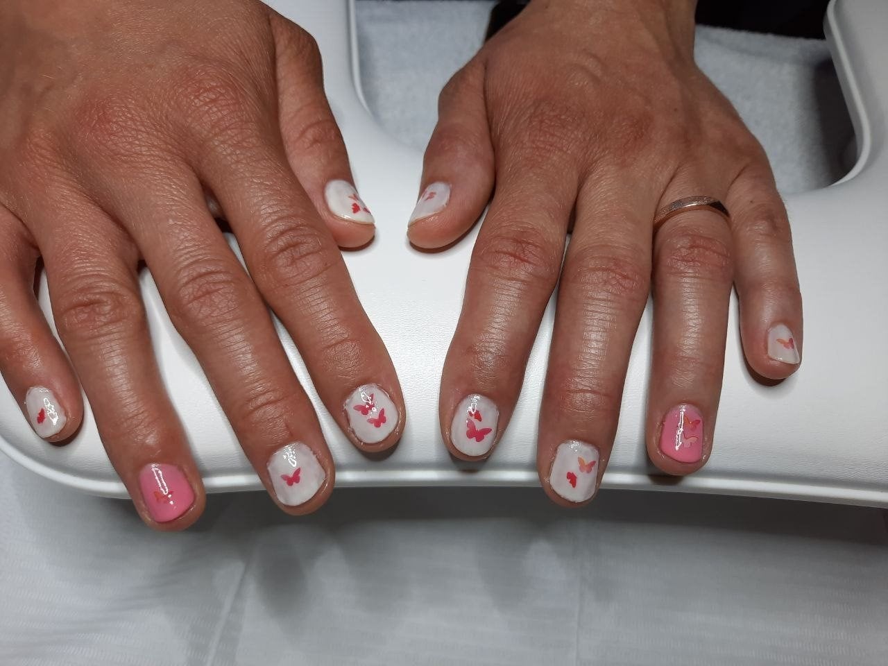 Manicure en waxen, Offres d'emploi, Emplois | Emplois Autre