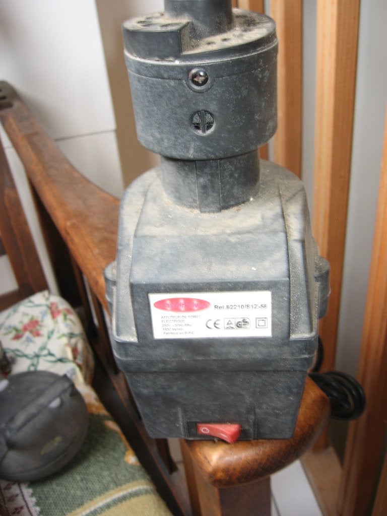 Affuteur de forets électrique, Enlèvement ou Envoi, Comme neuf, Foreuse et Perceuse