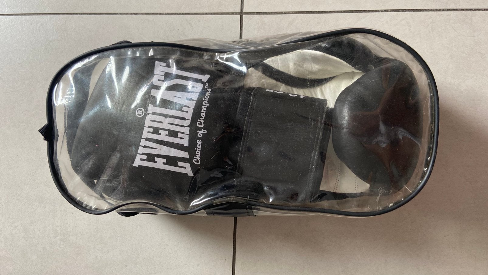 Gants de boxe Everlast noirs - 12 oz, Enlèvement ou Envoi, Comme neuf, Chaussures de boxe