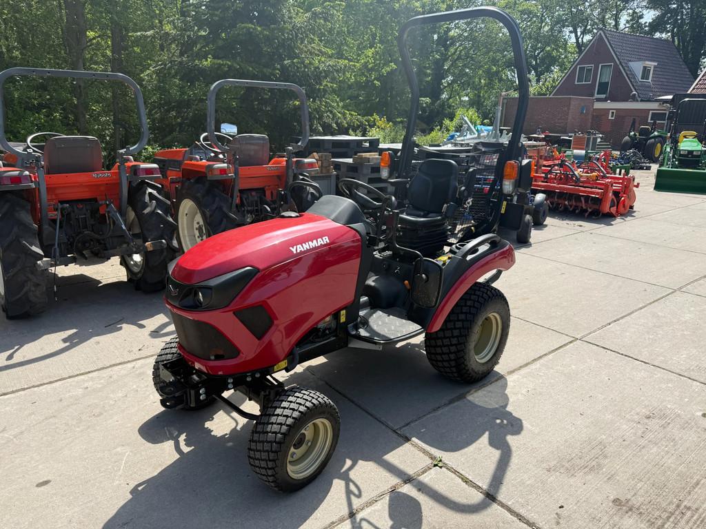 Yanmar SA221, Autres types
