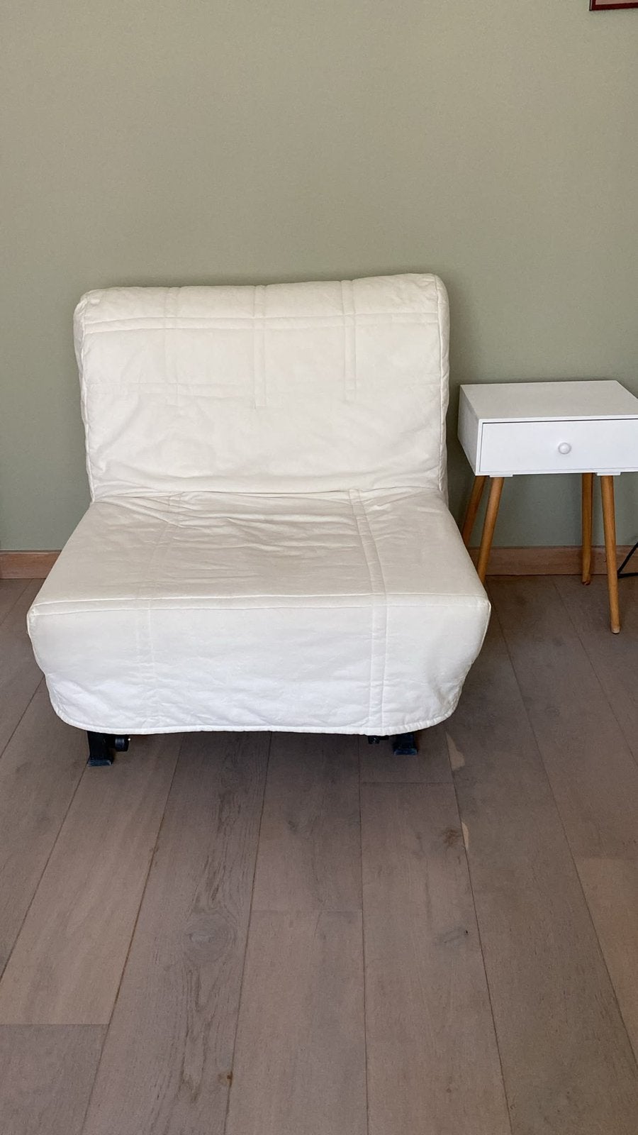 Zetelbed 1 persoons, Ophalen, Zo goed als nieuw, Beige