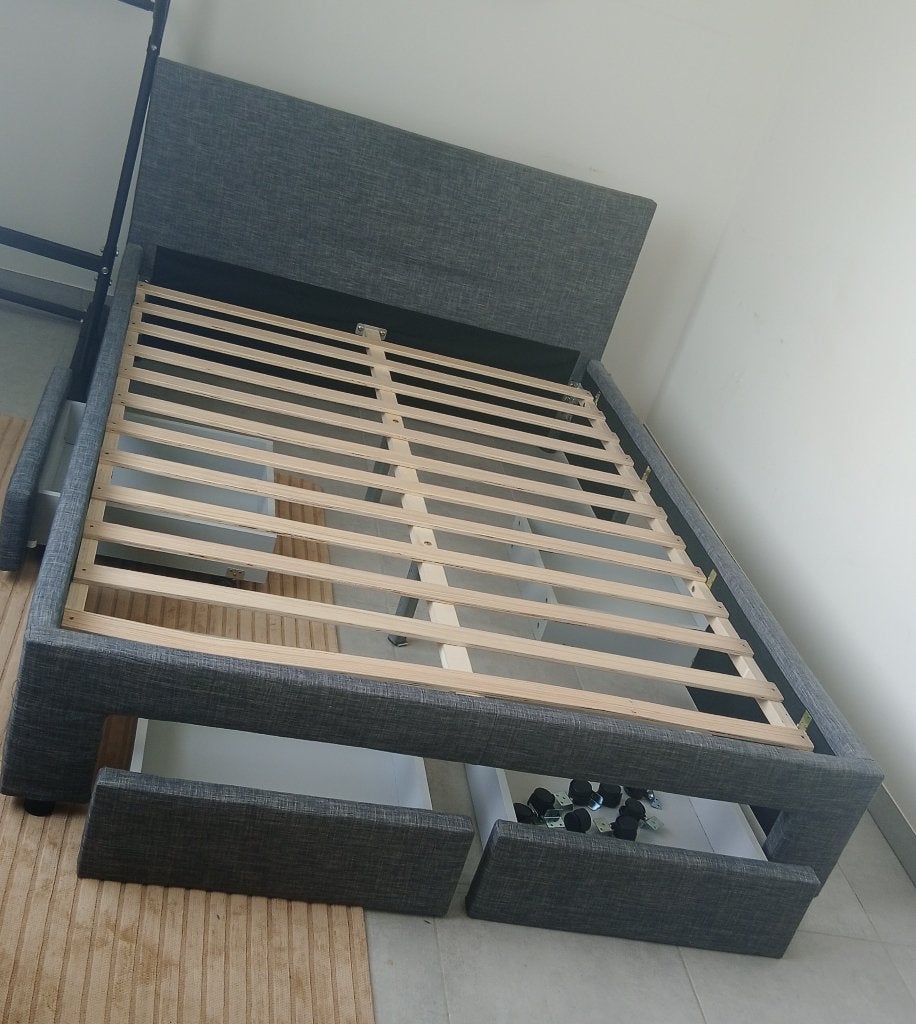 Te koop bed 140x200cm met 4 laden op wieltjes., Huis en Inrichting, Slaapkamer | Bedden, Ophalen, Gebruikt, 140 cm, 200 cm