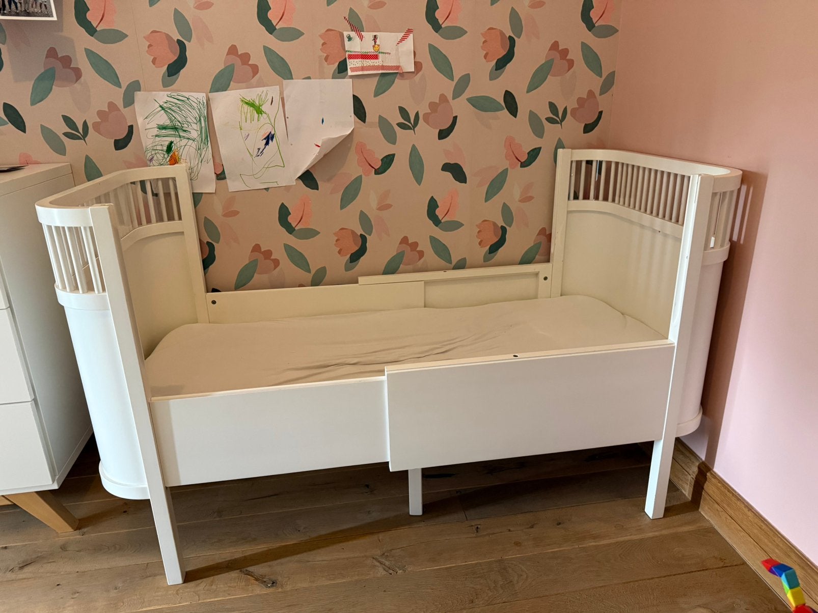 Lit de croissance Sebra blanc, Enfants & Bébés, Chambre d'enfant | Lits, Matelas, 70 à 85 cm, Enlèvement, Utilisé