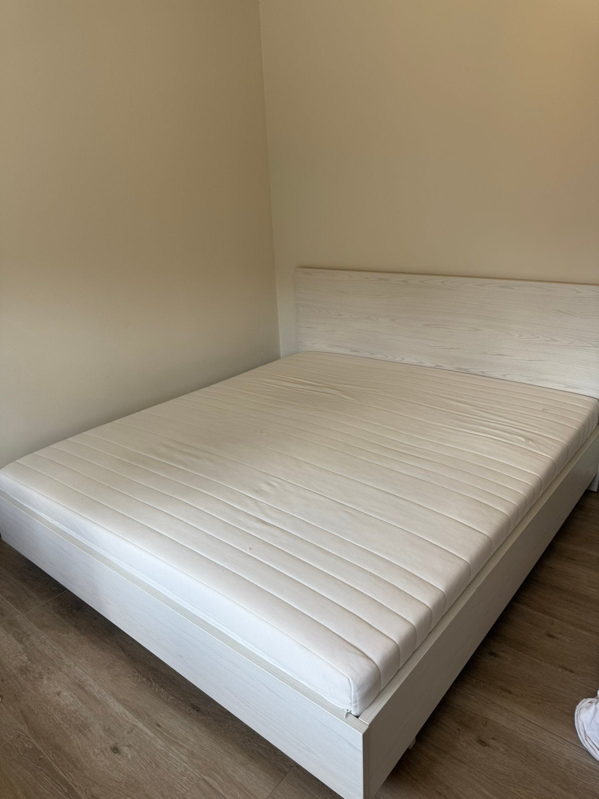 Bed met matras, Maison & Meubles, Enlèvement, Comme neuf