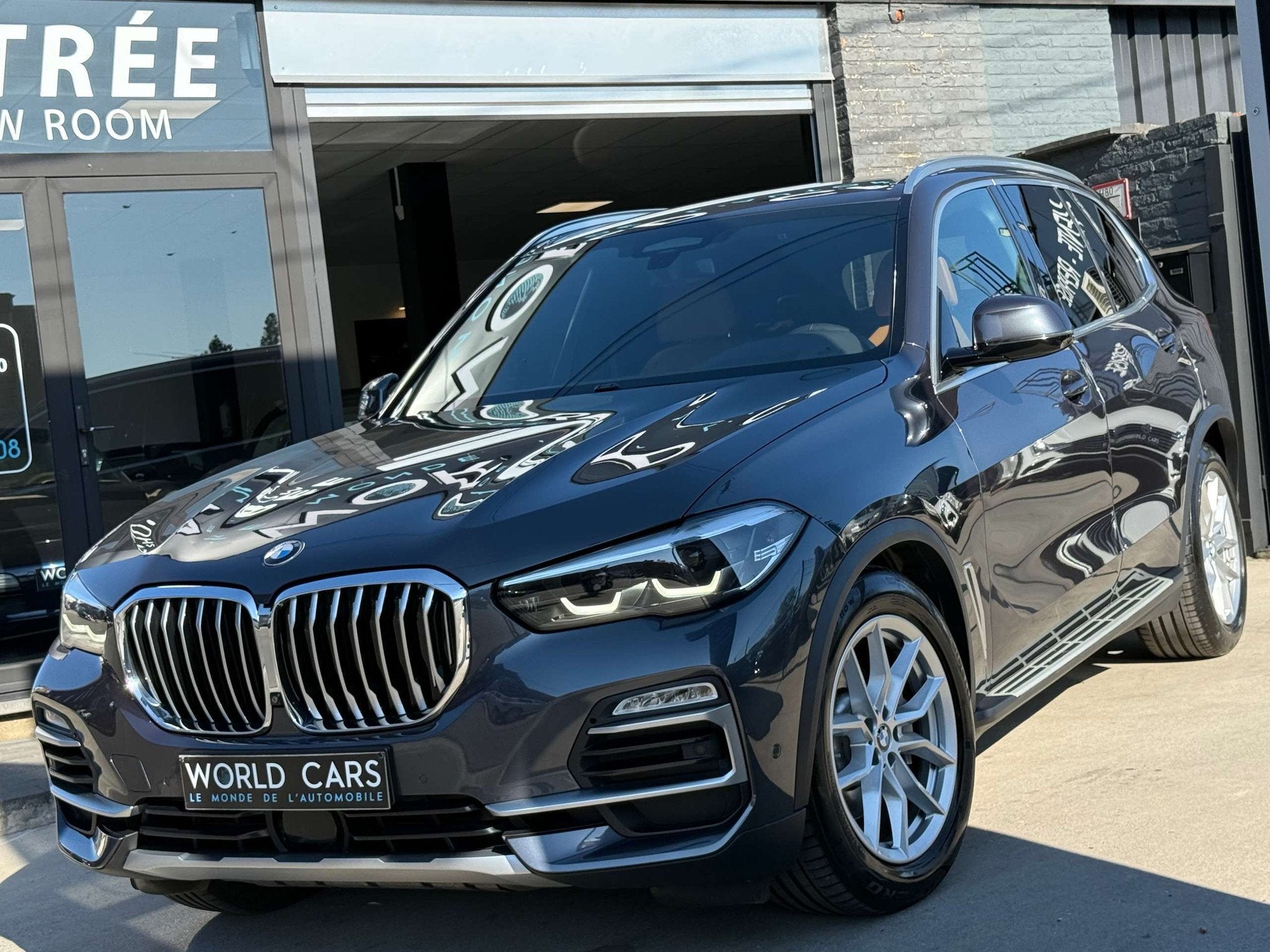 BMW X5 3.0 dAS xDrive30 PACK M - DISTRONIC - HEAD-UP - CAMER, Autos, Cuir, Argent ou Gris, Achat, Entreprise