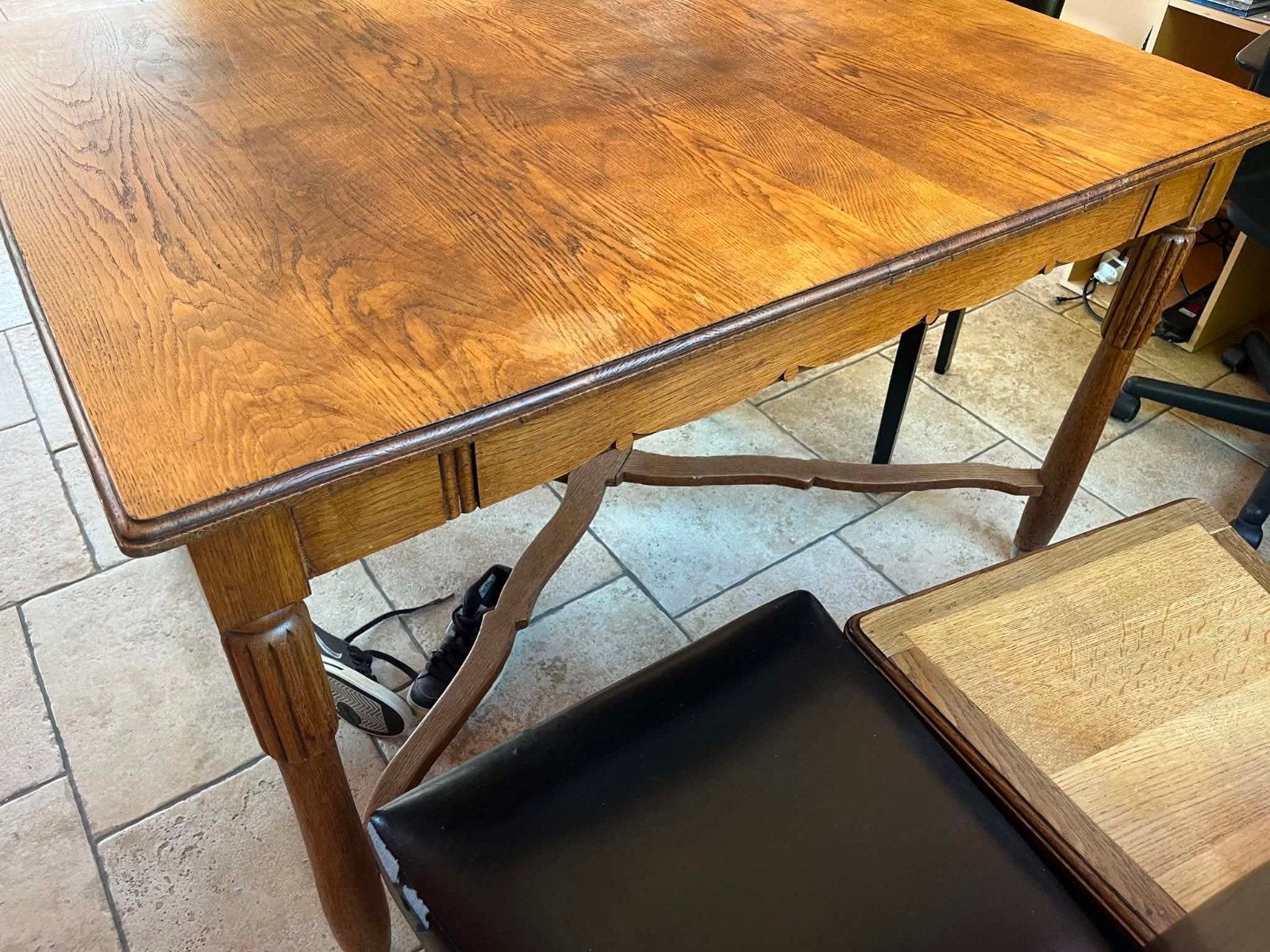 Vieille Table à Manger en Bois, 100 à 150 cm, Quatre personnes, Carré, 100 à 150 cm