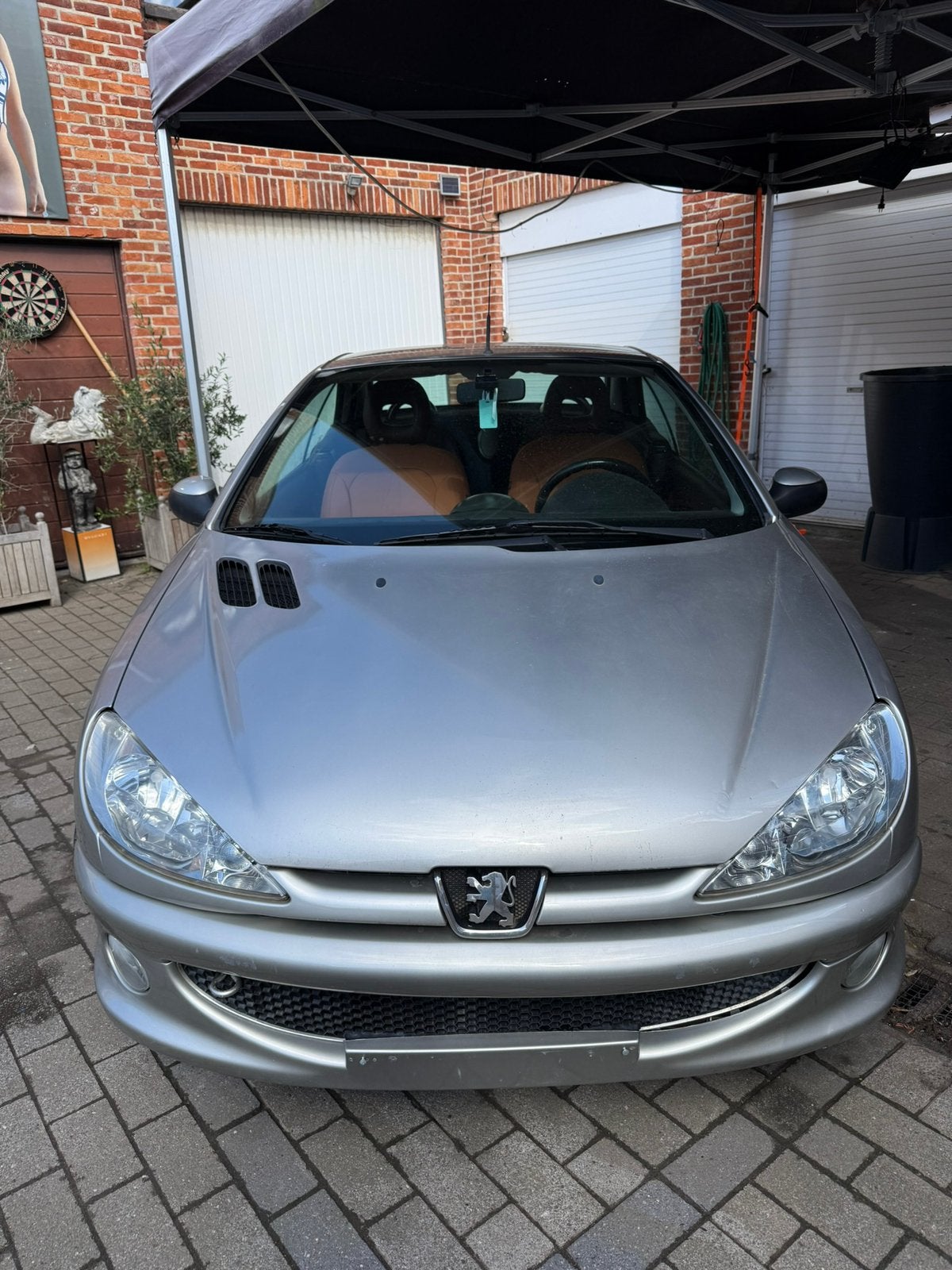 Peugeot 206 Cabrio – Roland Garros uitvoering (06/2004), Autos, Peugeot, Argent ou Gris, Achat, Cabriolet, Boîte manuelle