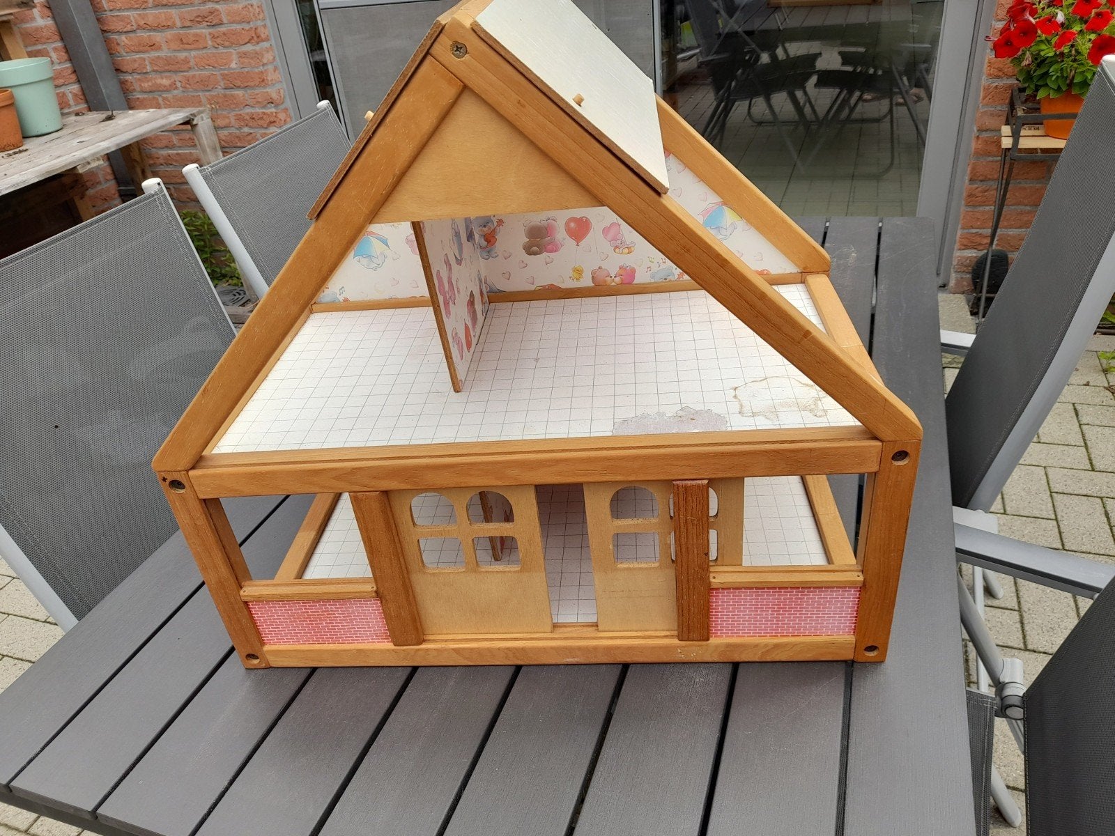 Houten poppenhuis met meubeltjes, Kinderen en Baby's, Speelgoed | Poppenhuizen, Ophalen, Poppenhuis