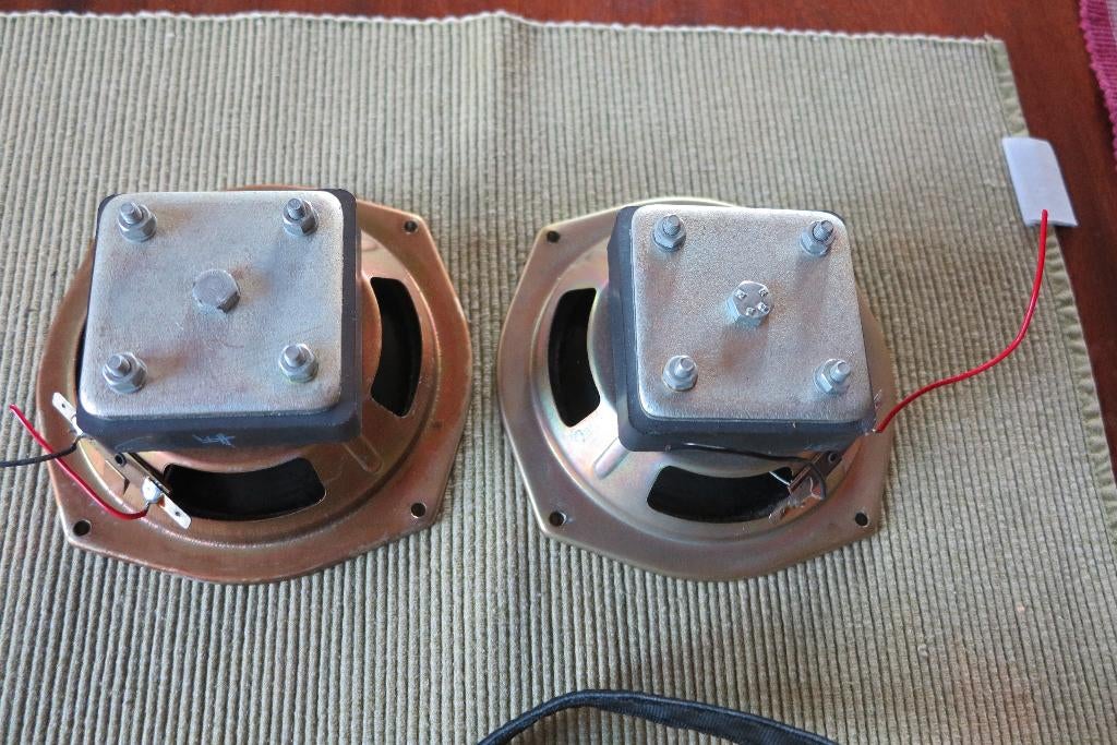 vintage wharfedale mid loudspeakers, Enlèvement