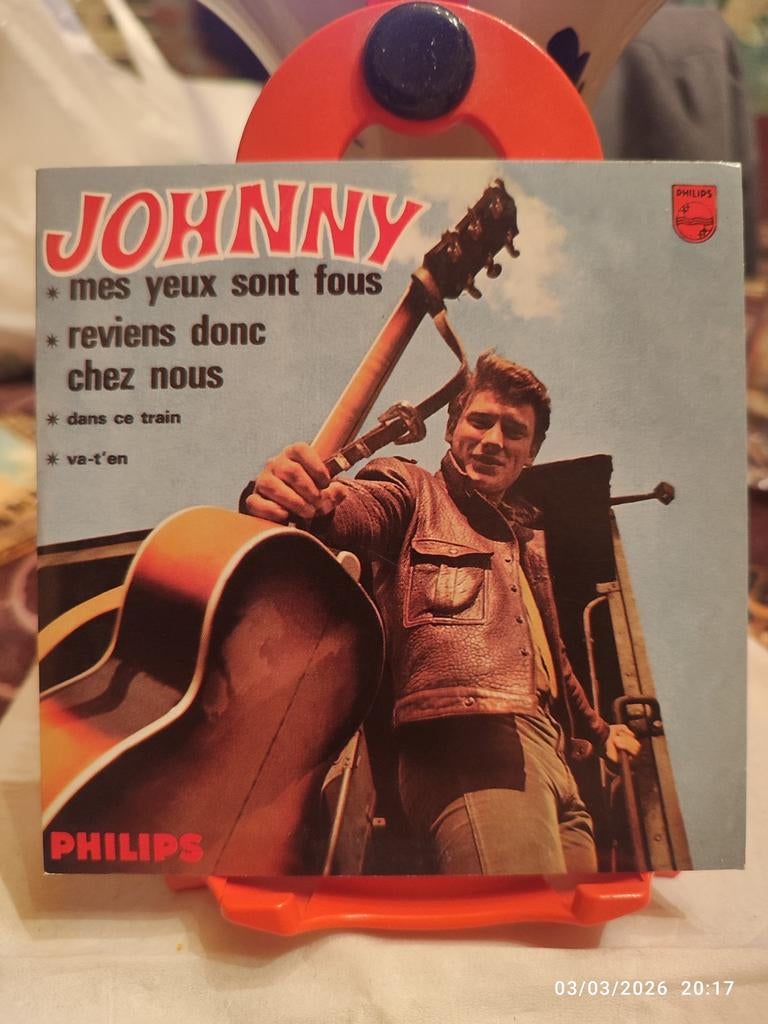 CD de Johnny Hallyday.
" Mes yeux sont fous "., CD & DVD, Enlèvement ou Envoi, Comme neuf