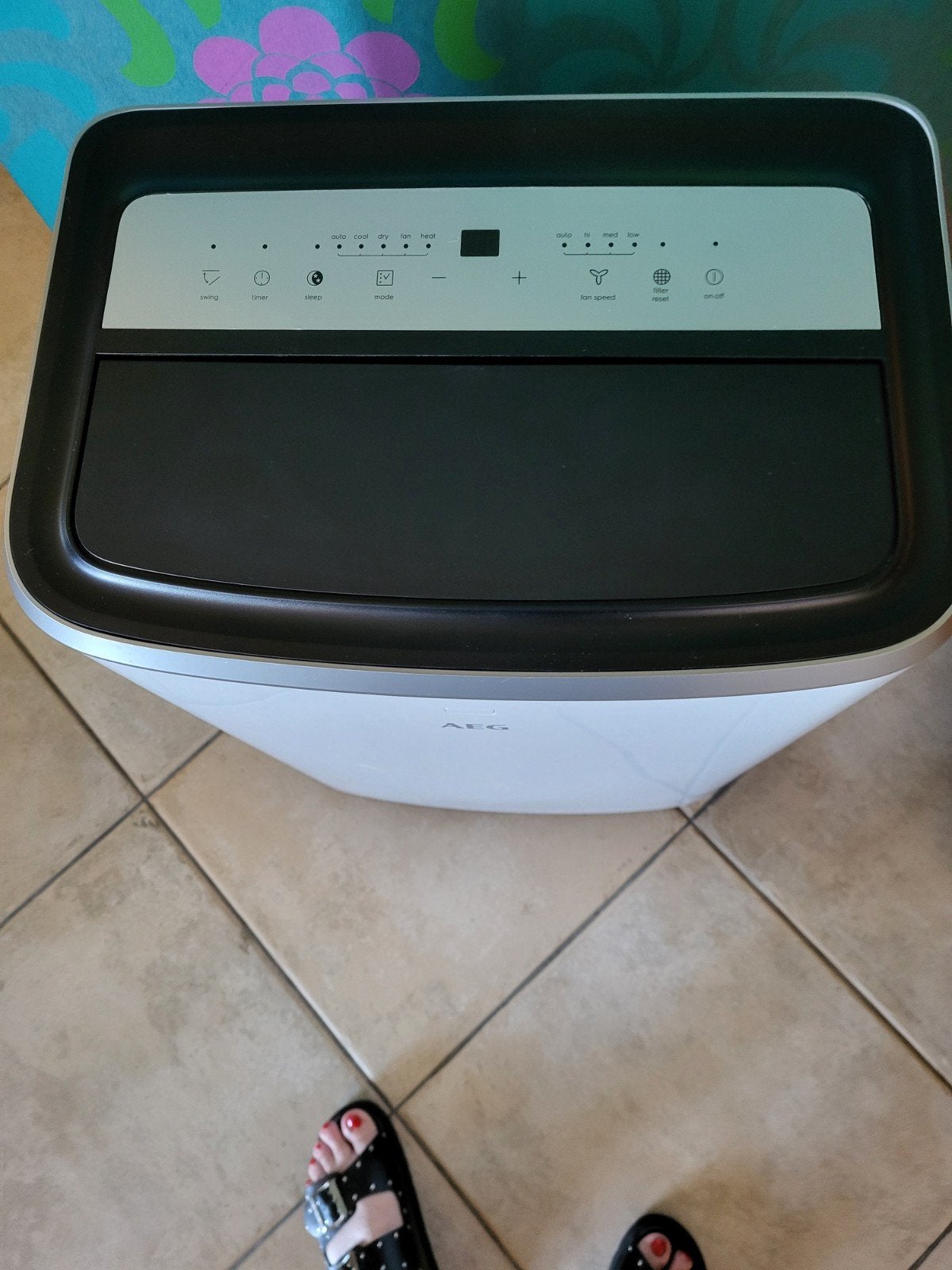 AEG AXP34U338HW, Elektronische apparatuur, Airco's, Ophalen, Koelen en Ontvochtigen, Timer, 3 snelheden of meer