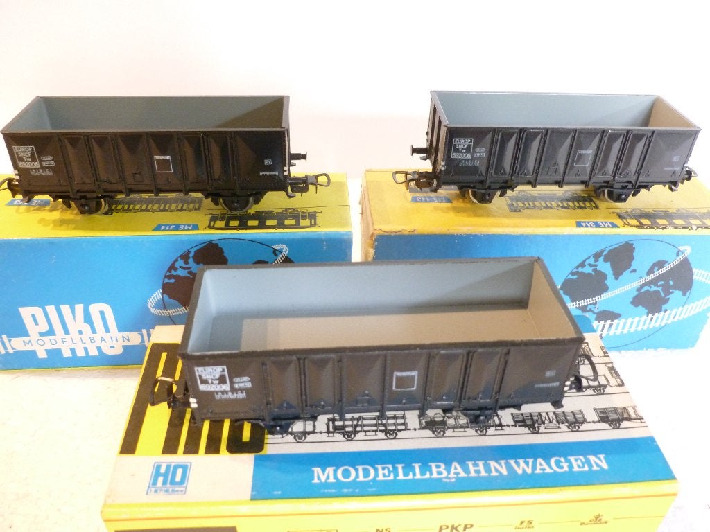 TRAIN HO, Hobby en Vrije tijd, Modeltreinen | H0, Gelijkstroom, Wagon, Zo goed als nieuw, Piko