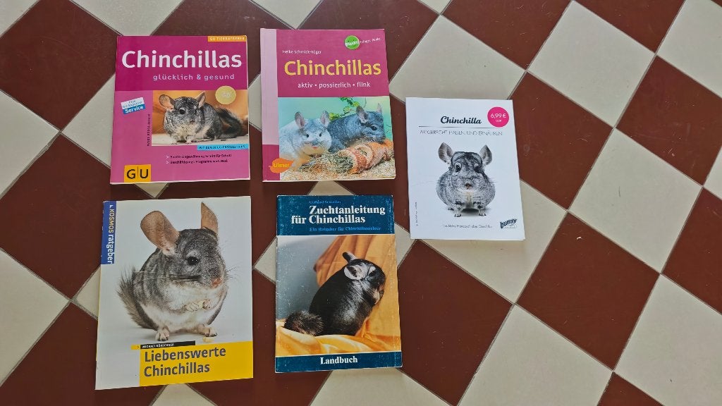 Livres informatifs sur les chinchillas, Enlèvement ou Envoi, Comme neuf, Diverse
